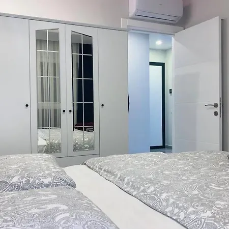 Apartamento Luxury 1 1 Apartment, Gold Aura *